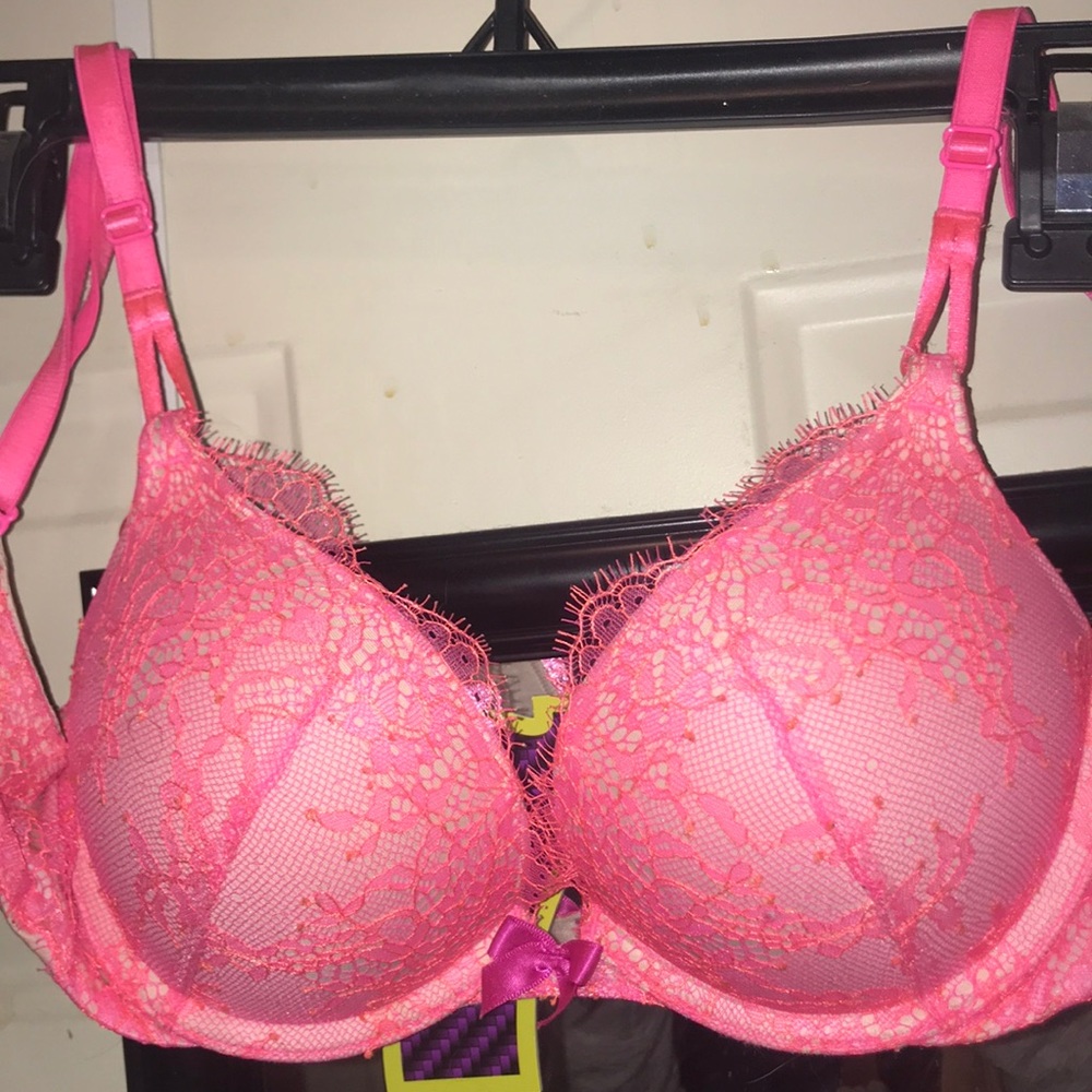 Victoria secret bombshell bra